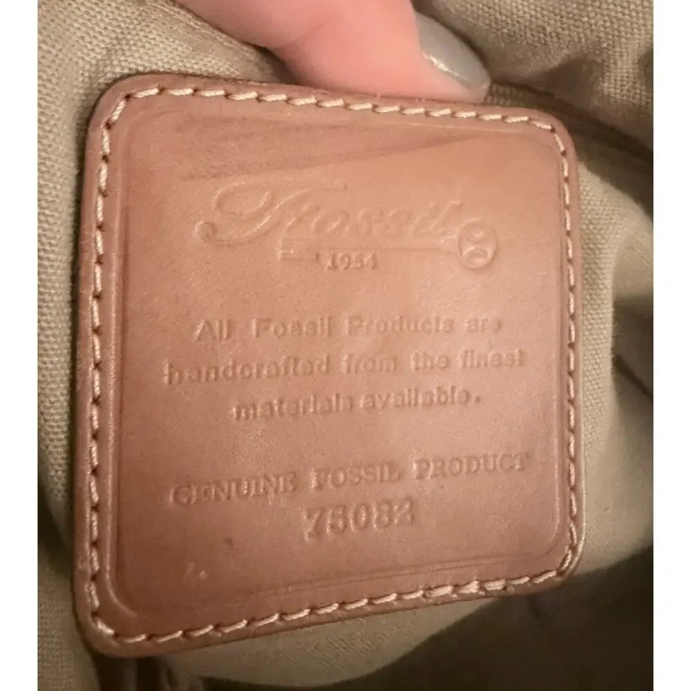 Fossil 00s canvas